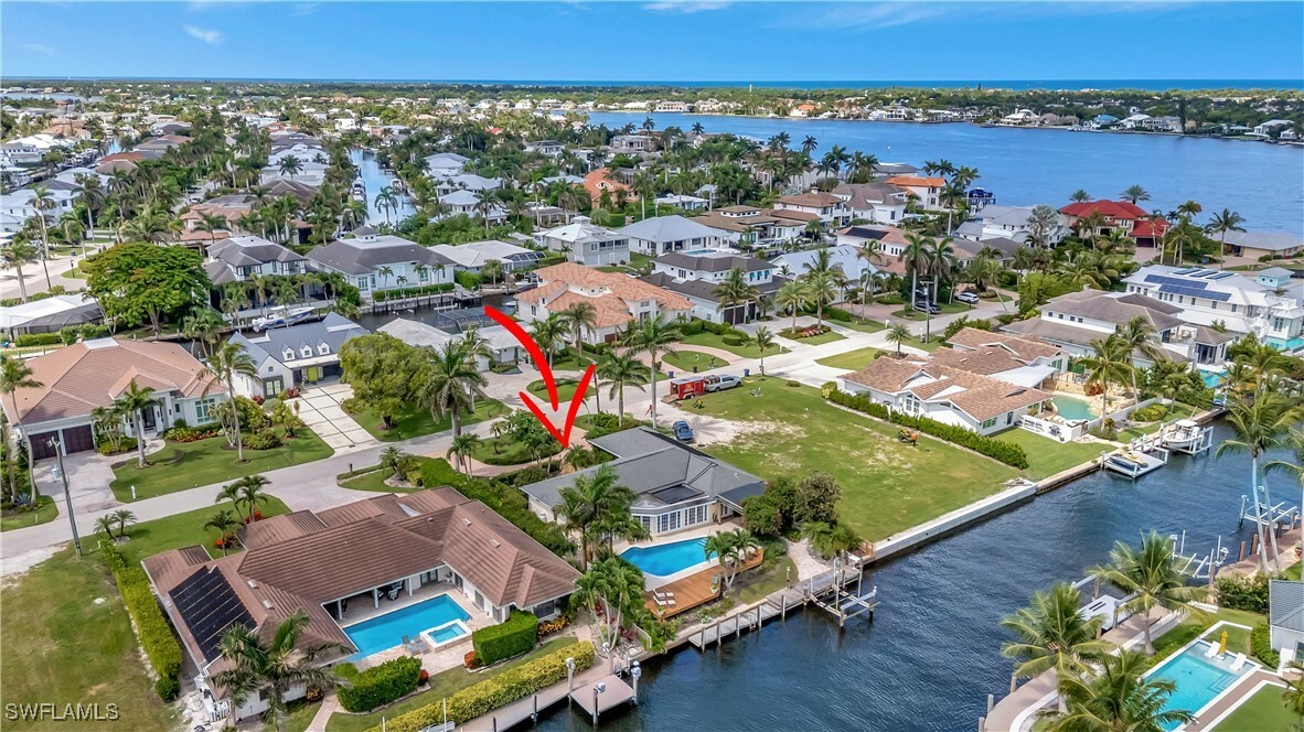 Property Photo:  1407 Marlin Drive  FL 34102 