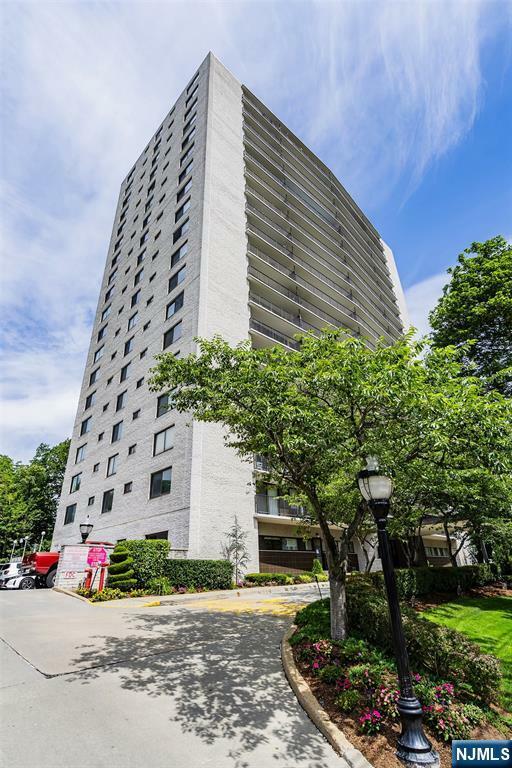 277 Prospect Avenue 4C  Hackensack NJ 07601 photo