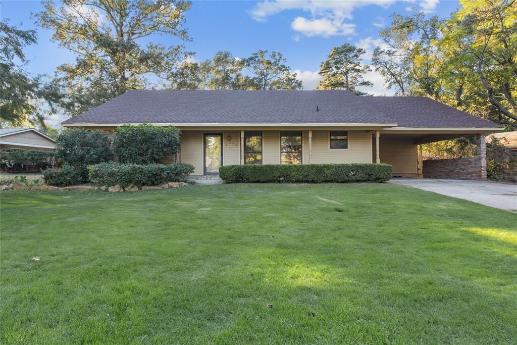 Property Photo:  8964 Turner Drive  LA 71118 