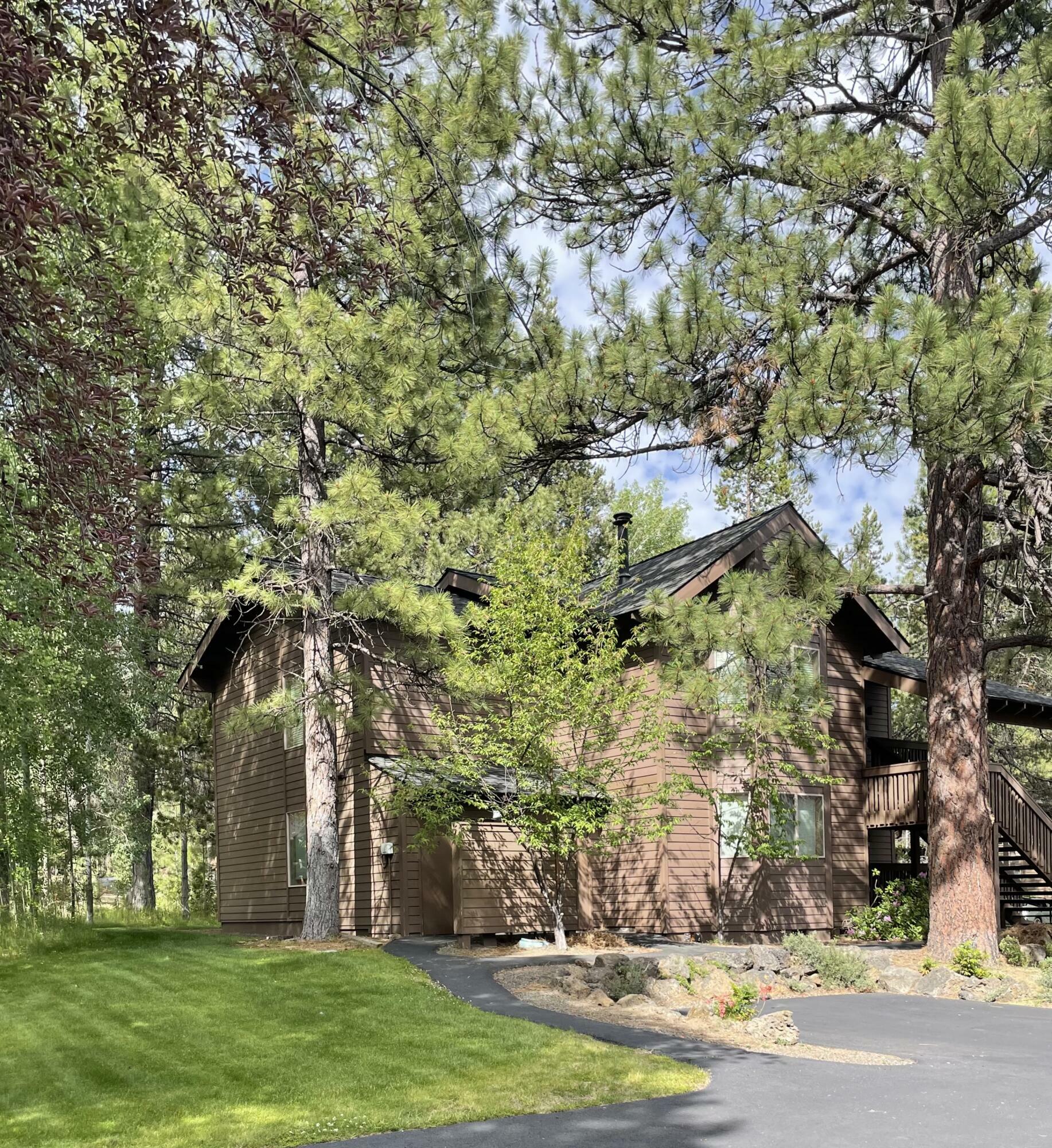 Property Photo: 57327 Beaver Ridge Loop 6C2 OR 97707