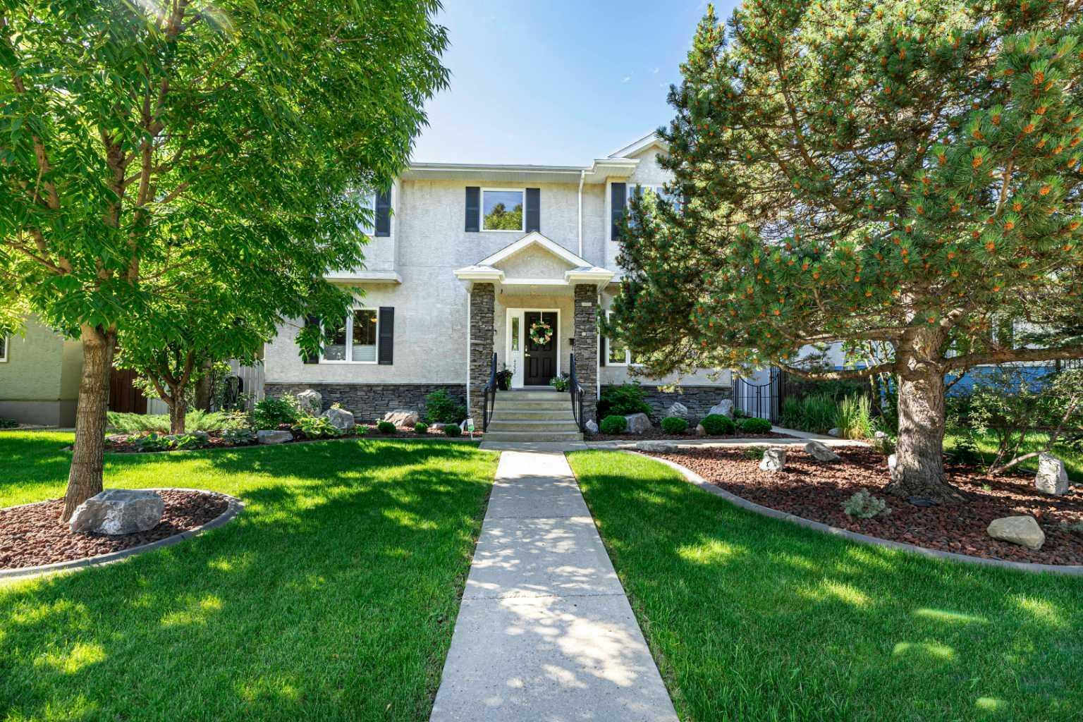 Property Photo:  4229 53 Street  AB T4N 2E1 