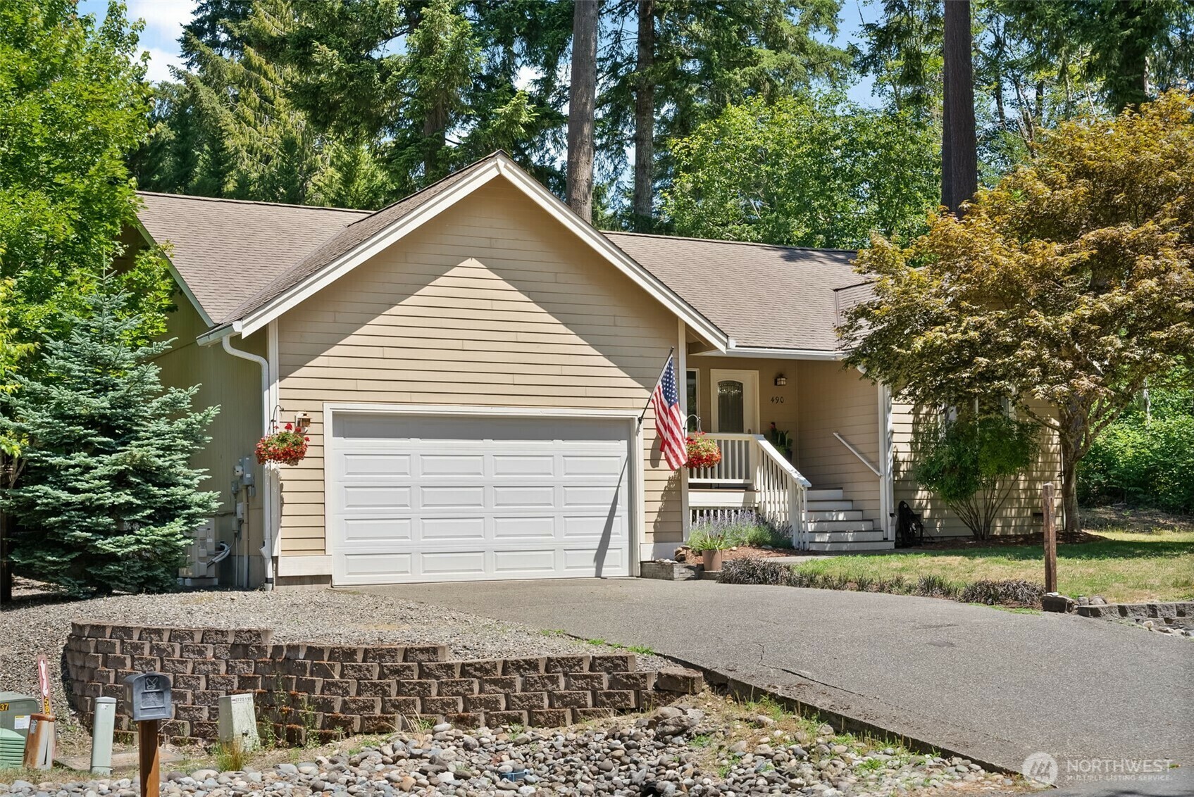 Property Photo: 490 E Mountain View Drive WA 98524