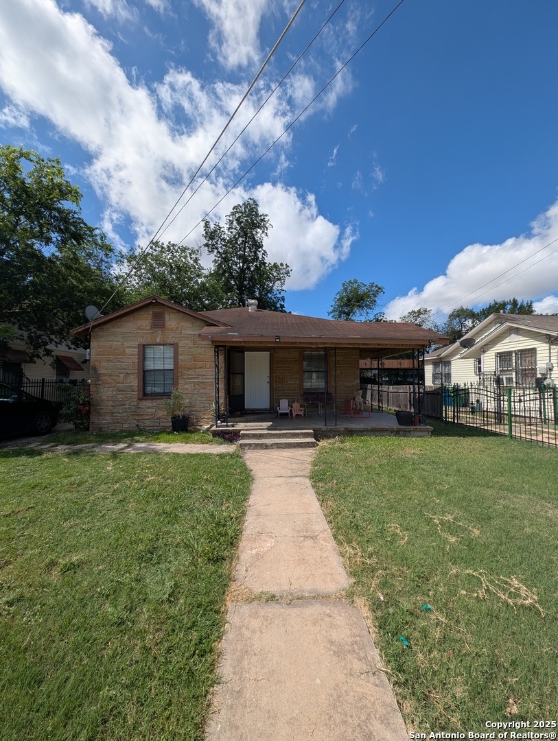 Property Photo:  446 Royston Ave  TX 78225 