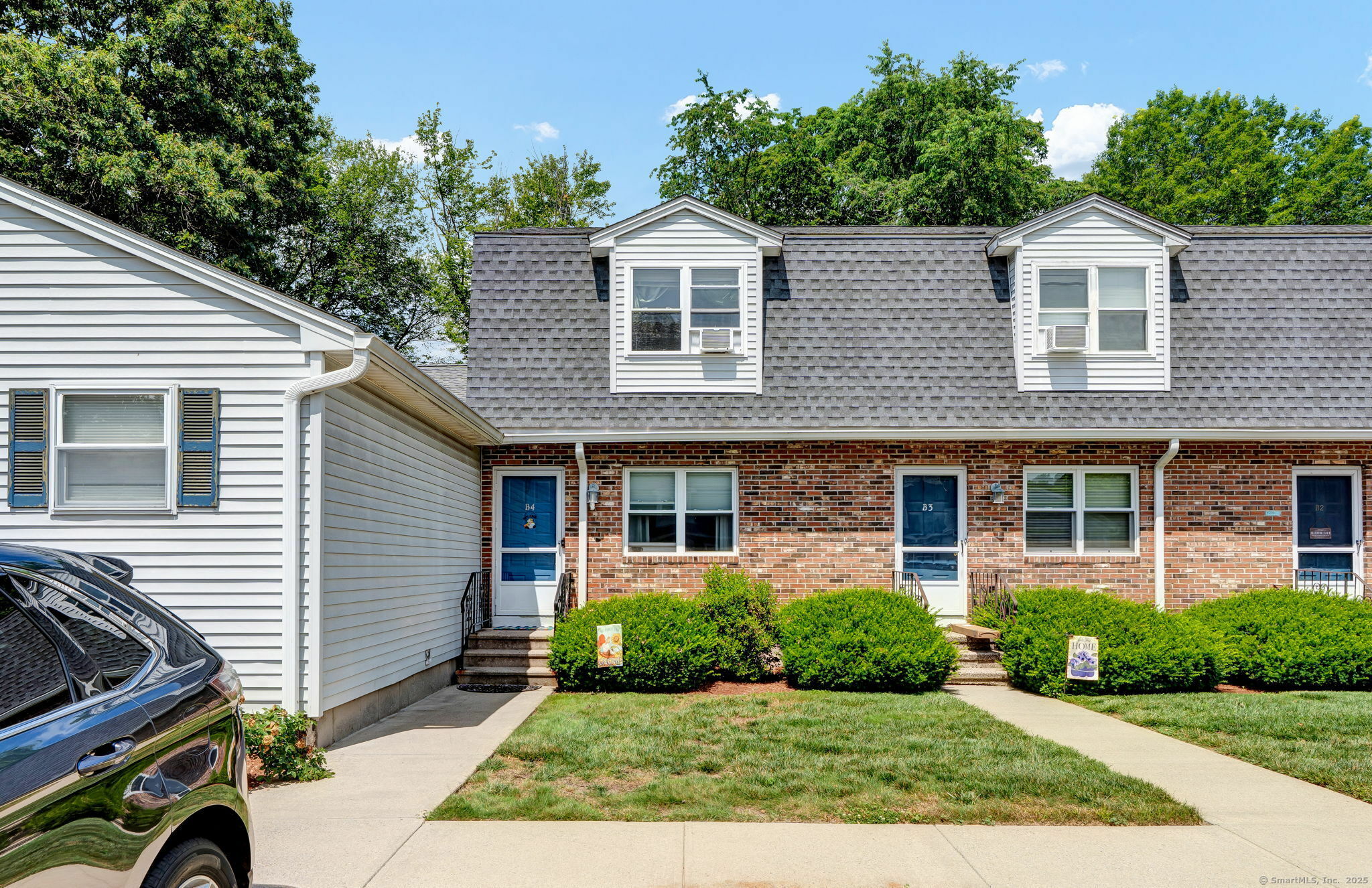 Property Photo: 122 Milford Street Extension Apt B4 CT 06062