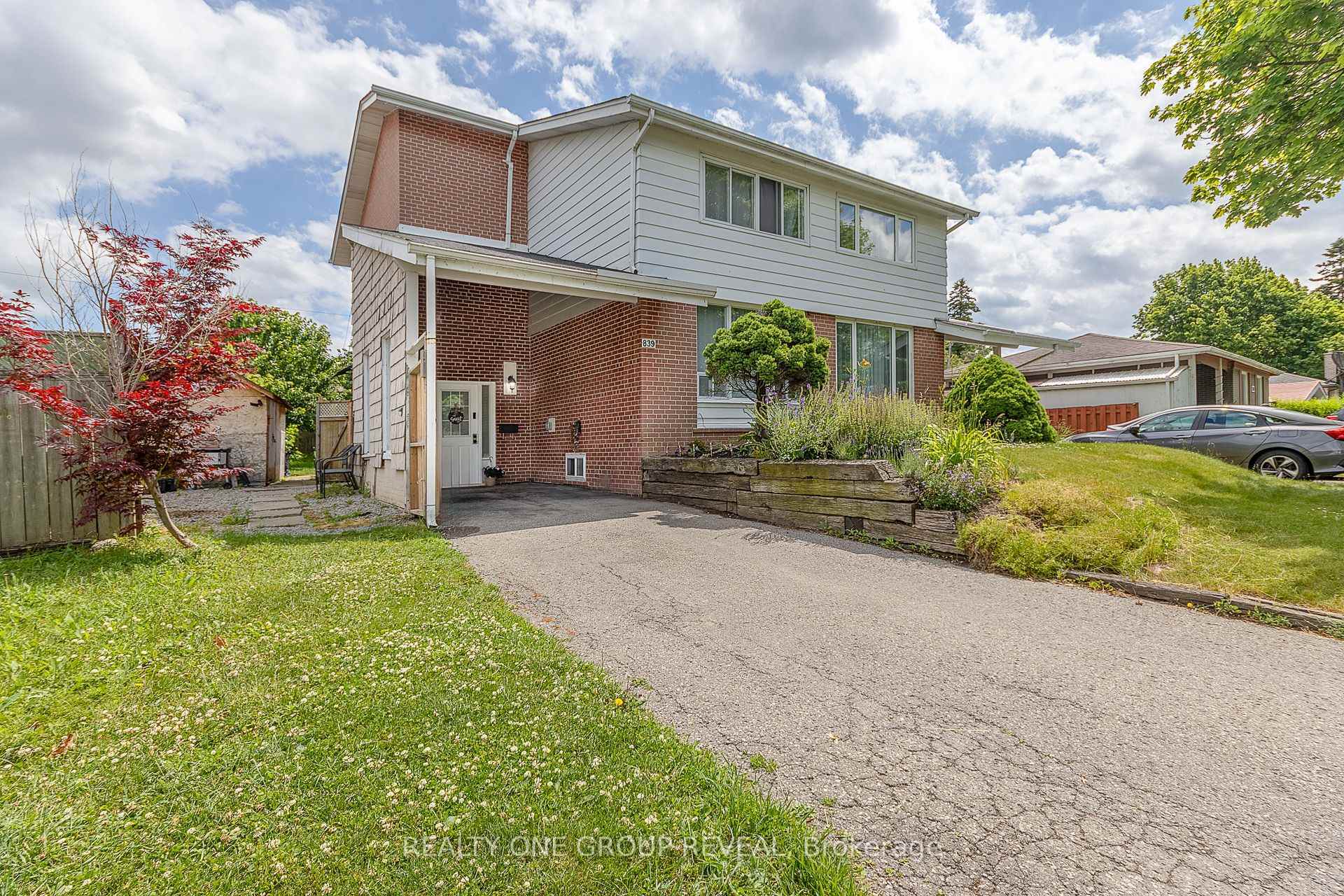 839 Modlin Road  Pickering ON L1W 1V6 photo