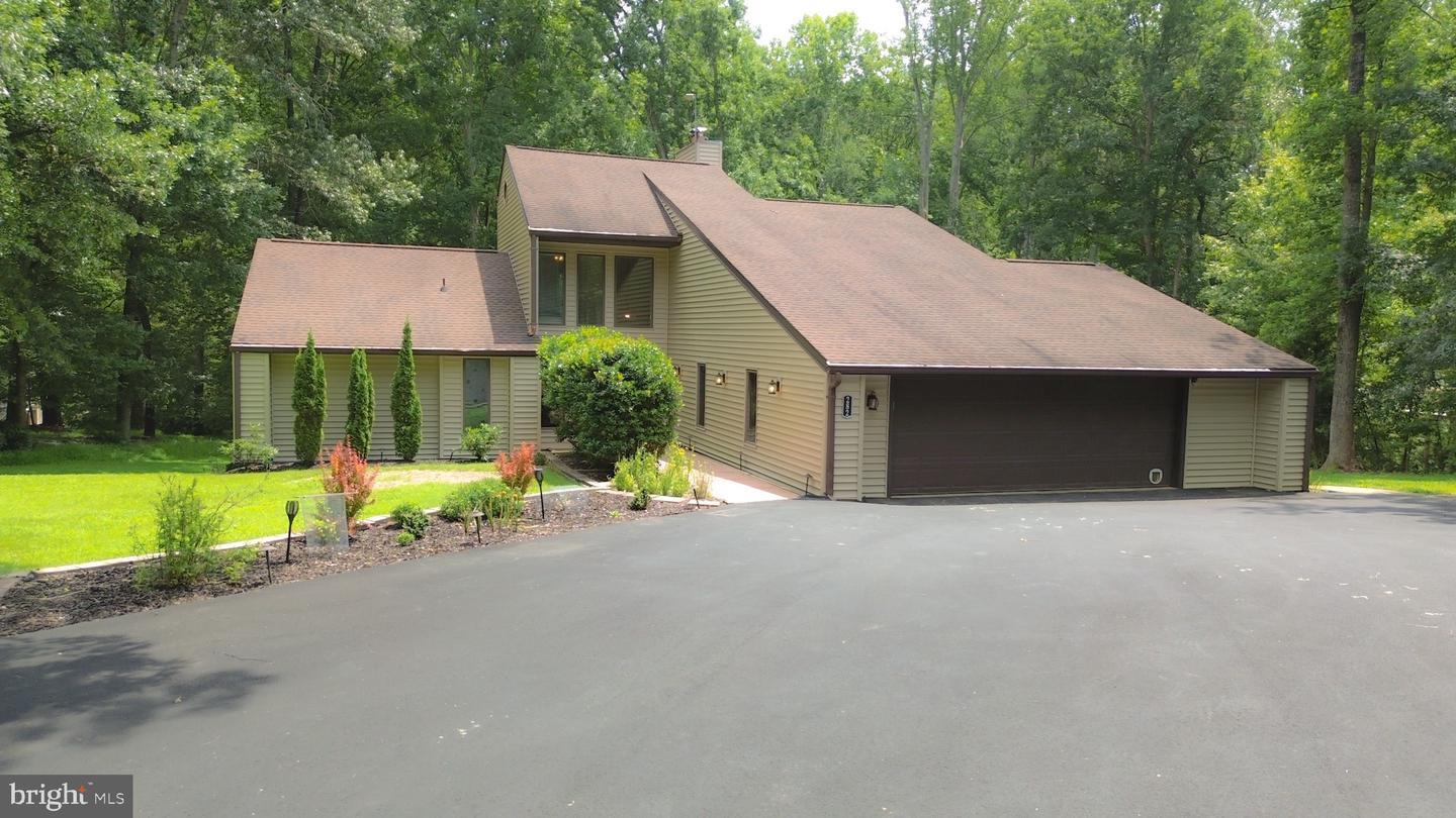 Property Photo: 282 Lakeway Road VA 23117