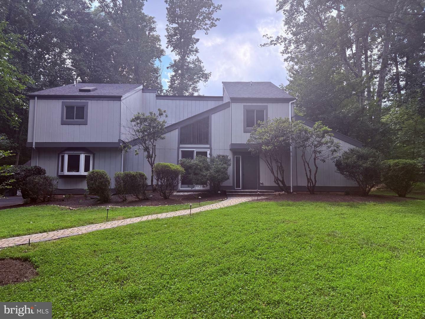 Property Photo:  3210 Cobb Hill Lane  VA 22124 