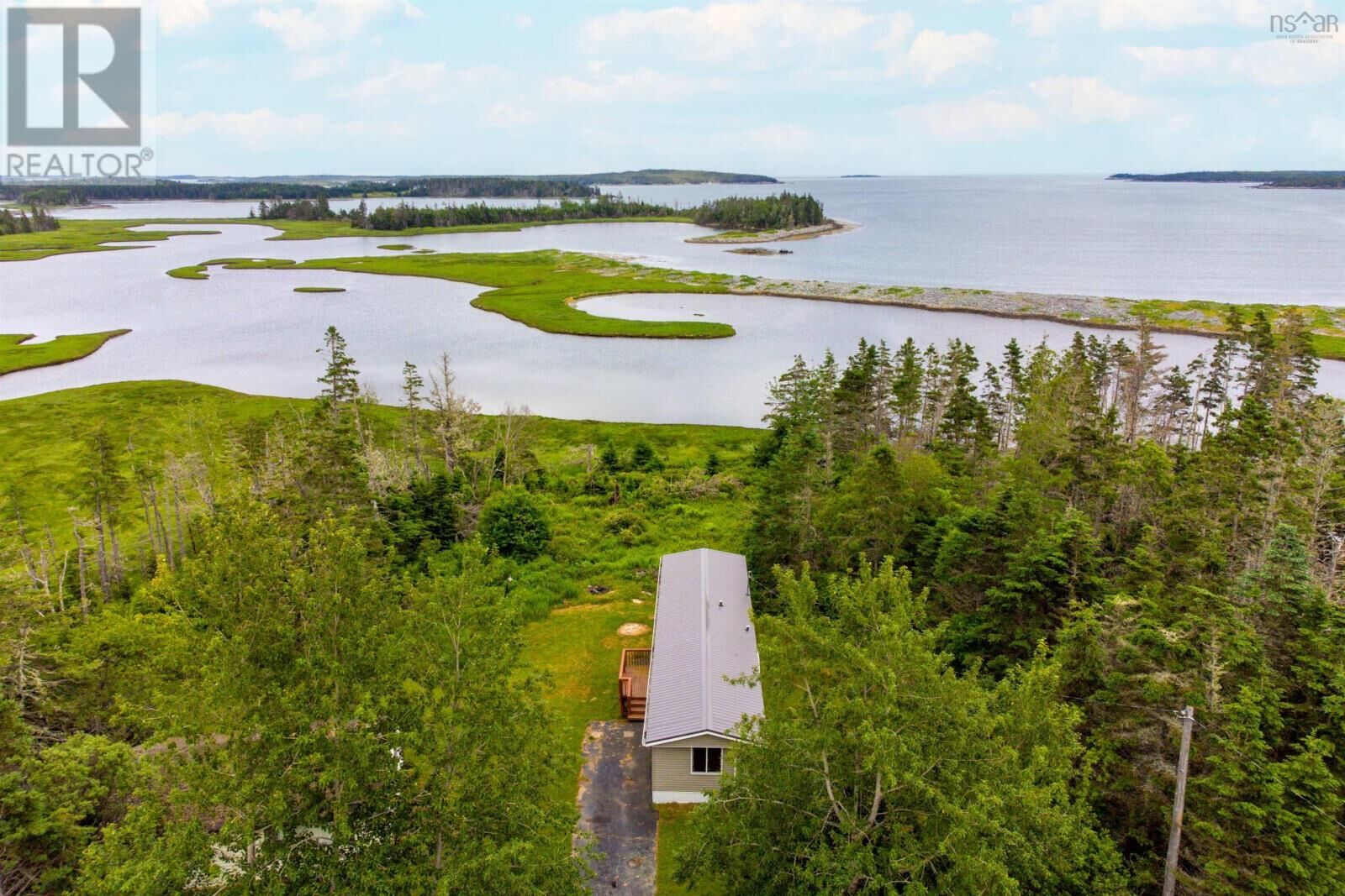Photo de la propriété:  2403 West Ship Harbour Road  NS B0J 2L0 