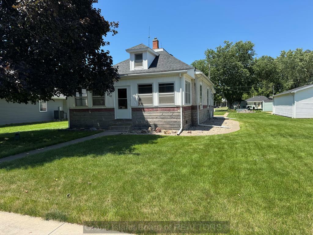 310 W Eleventh St  Wood River NE 68883 photo