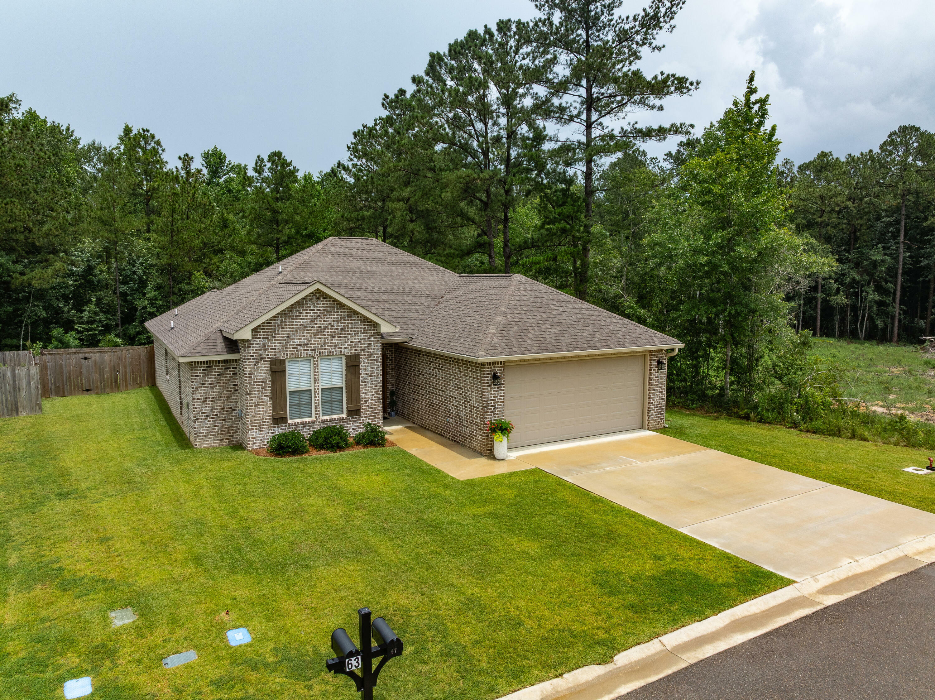 Property Photo:  67 E Andover  MS 39402 