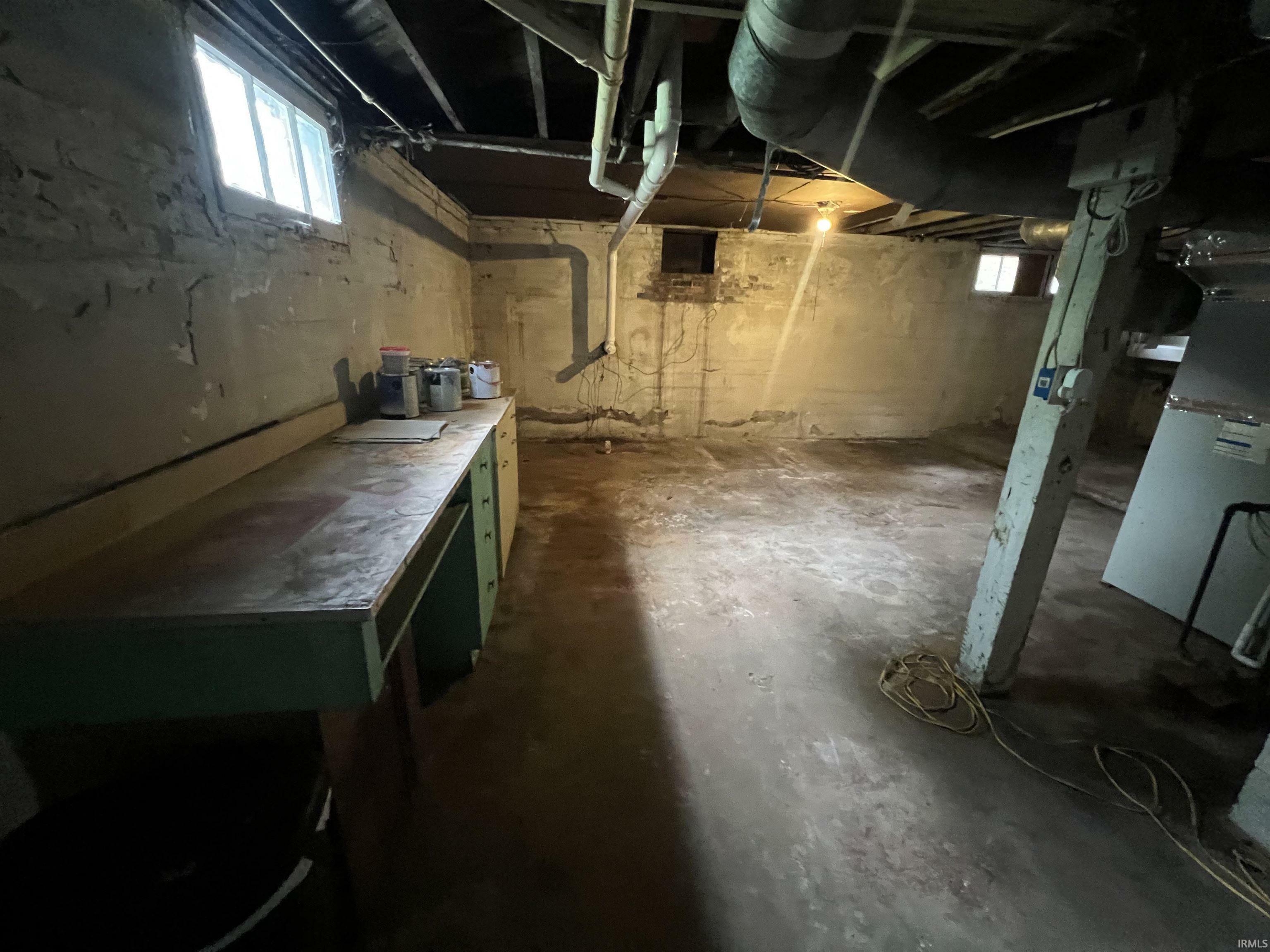 Property Photo:  912 Broadway Street  IN 47591 