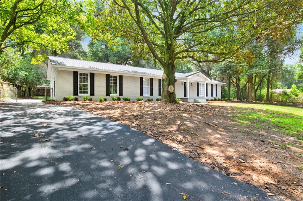 Property Photo: 1114 Peabody Drive AL 36618