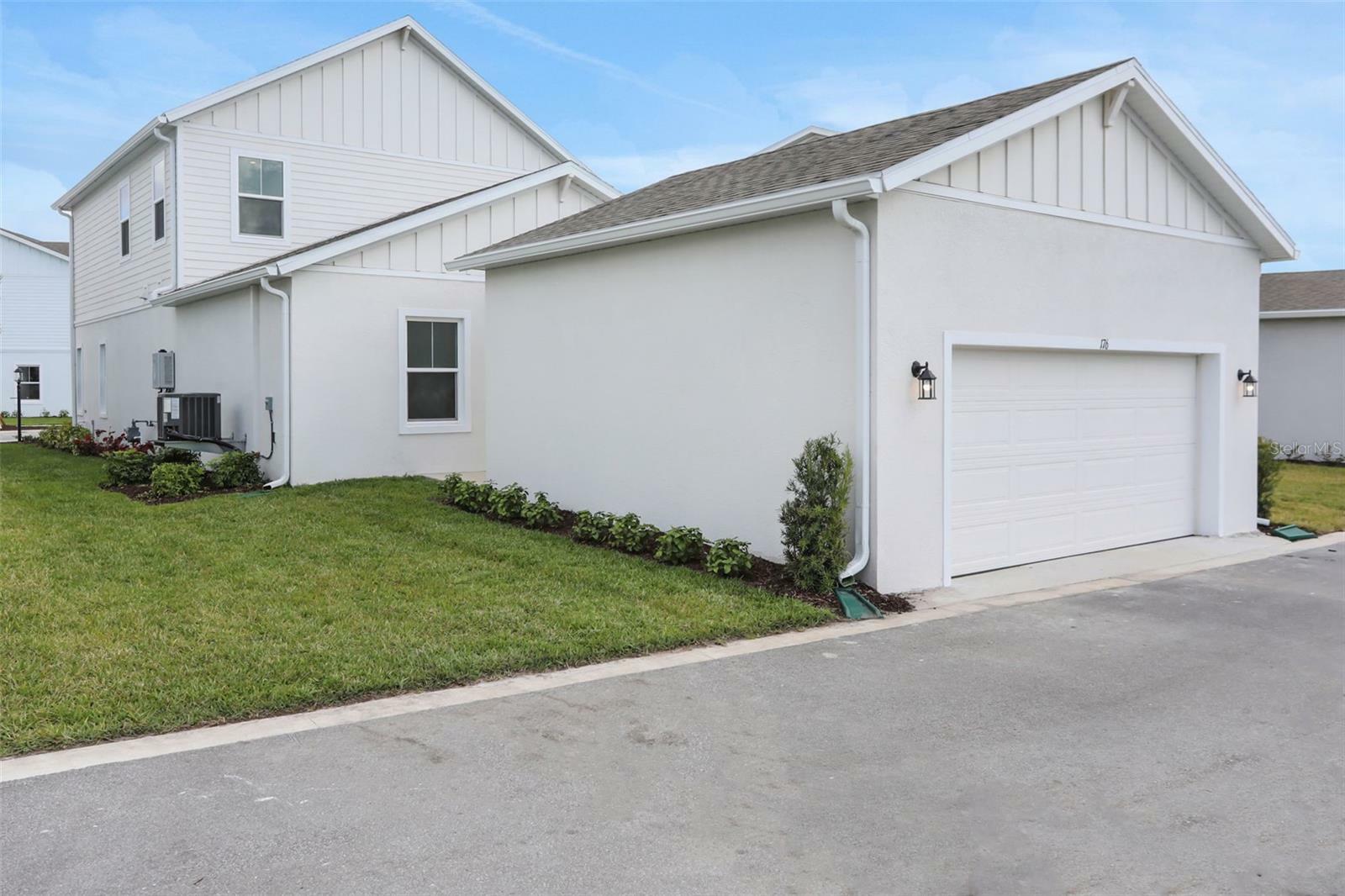 Property Photo: 141 Thorne Lane FL 34240