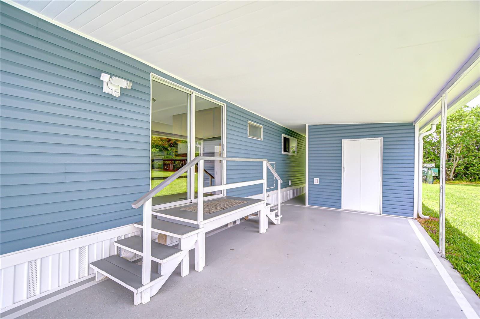 Property Photo: 35014 Carl Avenue FL 33541