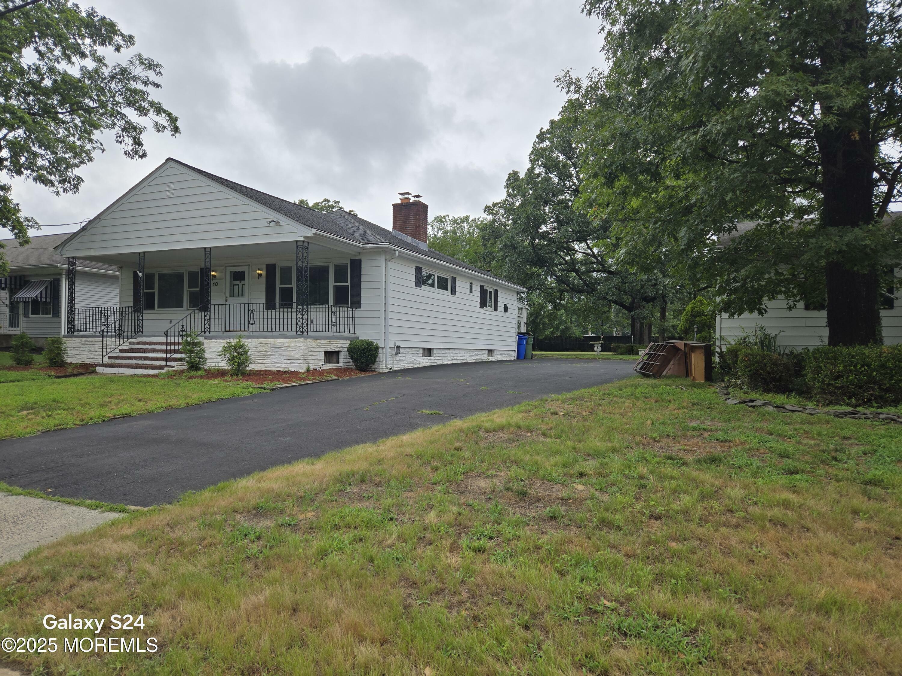 Property Photo:  10 Weston Place  NJ 07724 