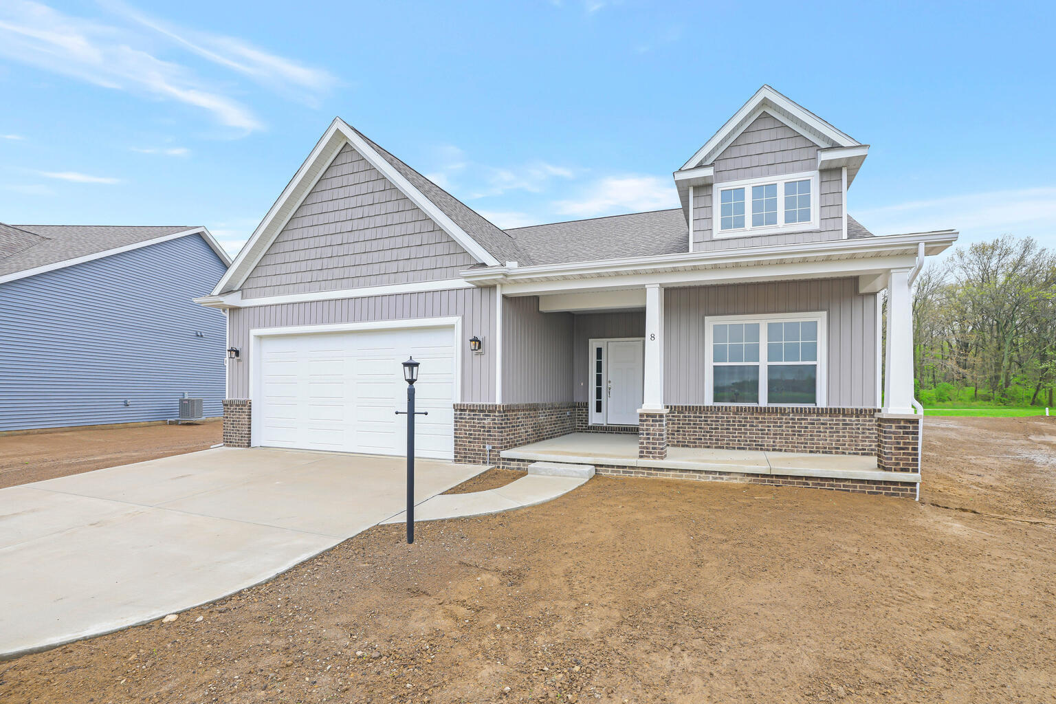 Property Photo:  4 Forest Drive  IL 61856 
