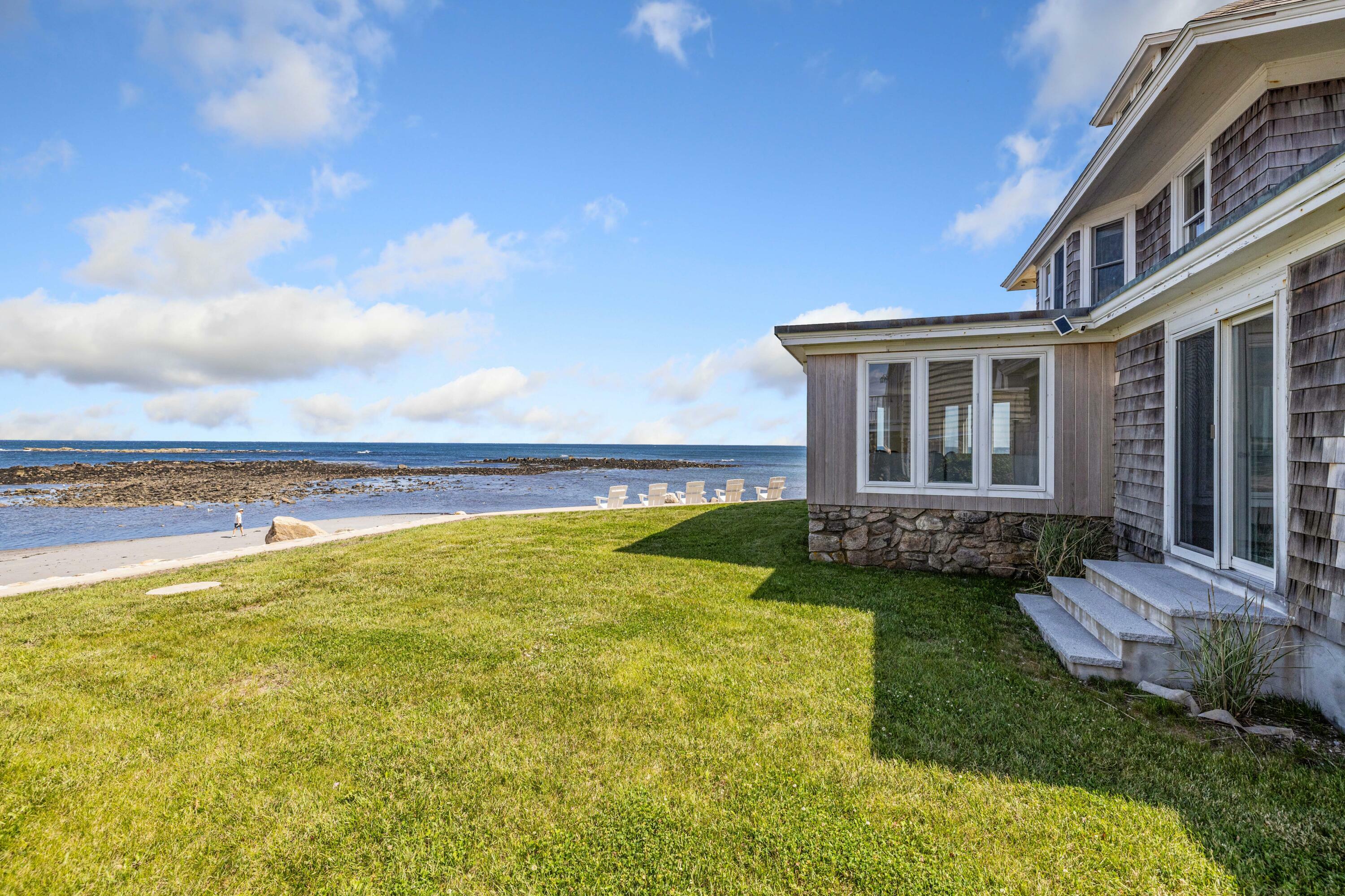 Property Photo:  26 Gold Ribbon Drive  ME 04090 
