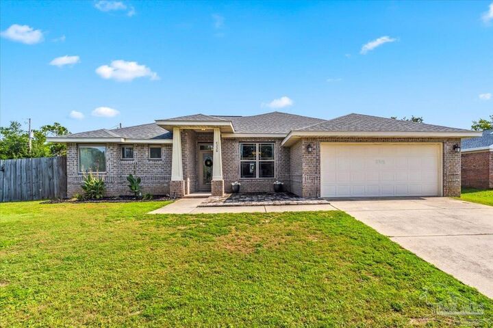 Property Photo:  4336 Lorraine Ct  FL 32563 