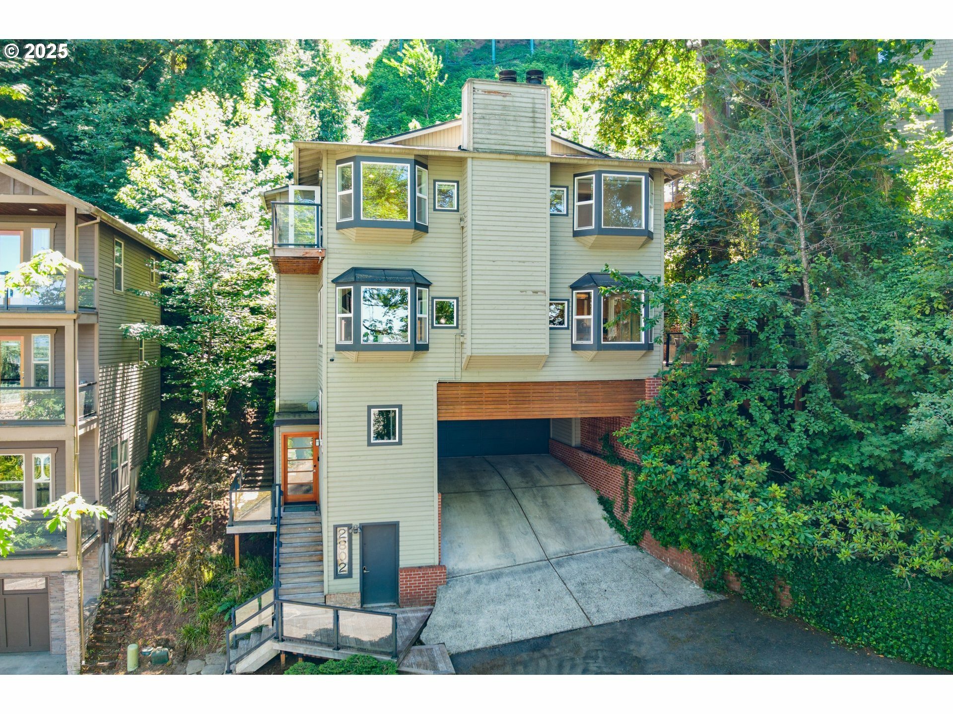 2802 NW Ariel Ter  Portland OR 97210 photo