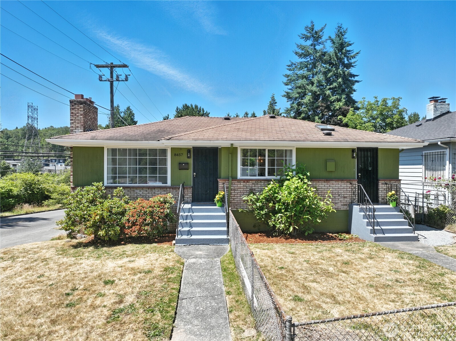 Property Photo: 8457 Renton Avenue S WA 98118