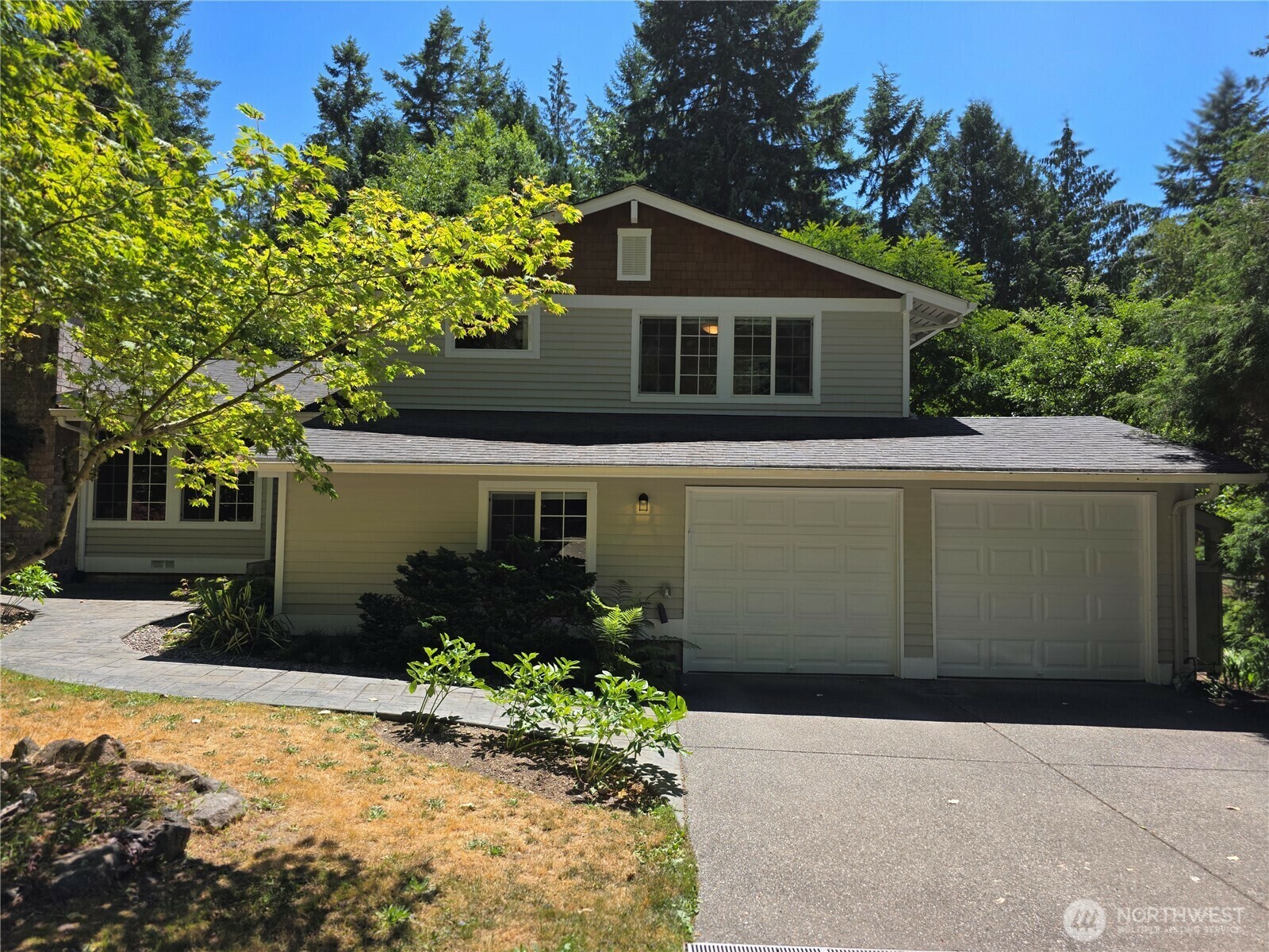 Property Photo: 6455 NE Dapple Court WA 98110