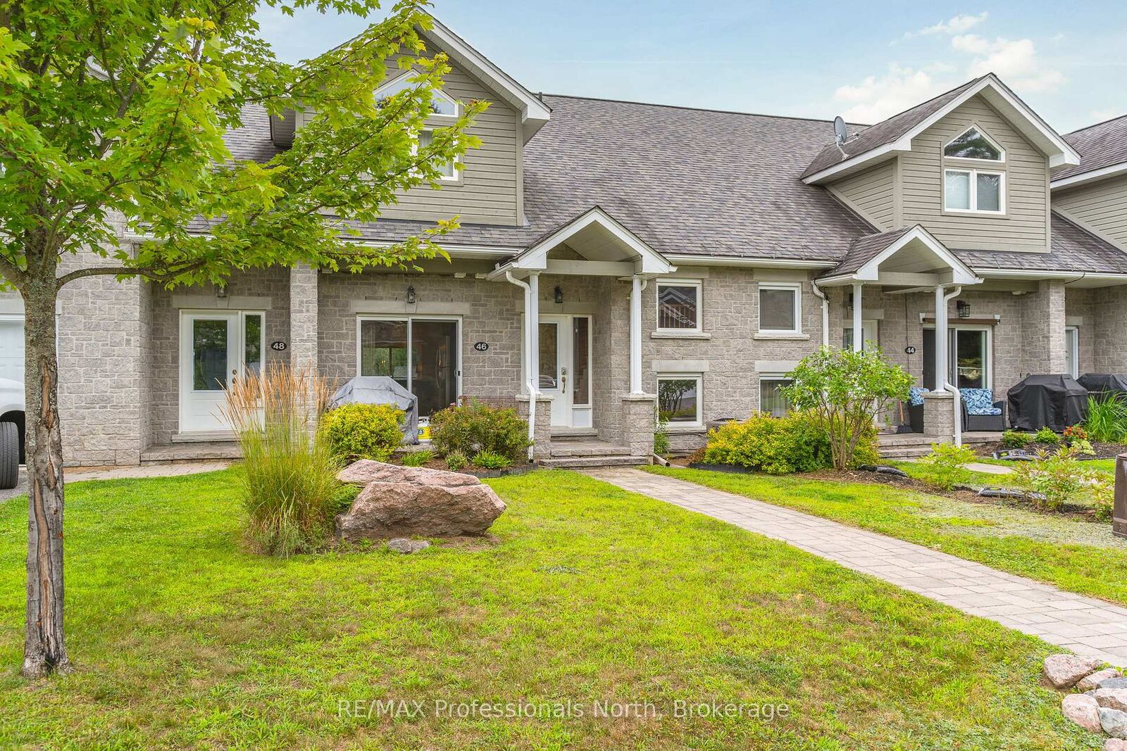 Property Photo: 46 Webb Circle ON K0M 1S0