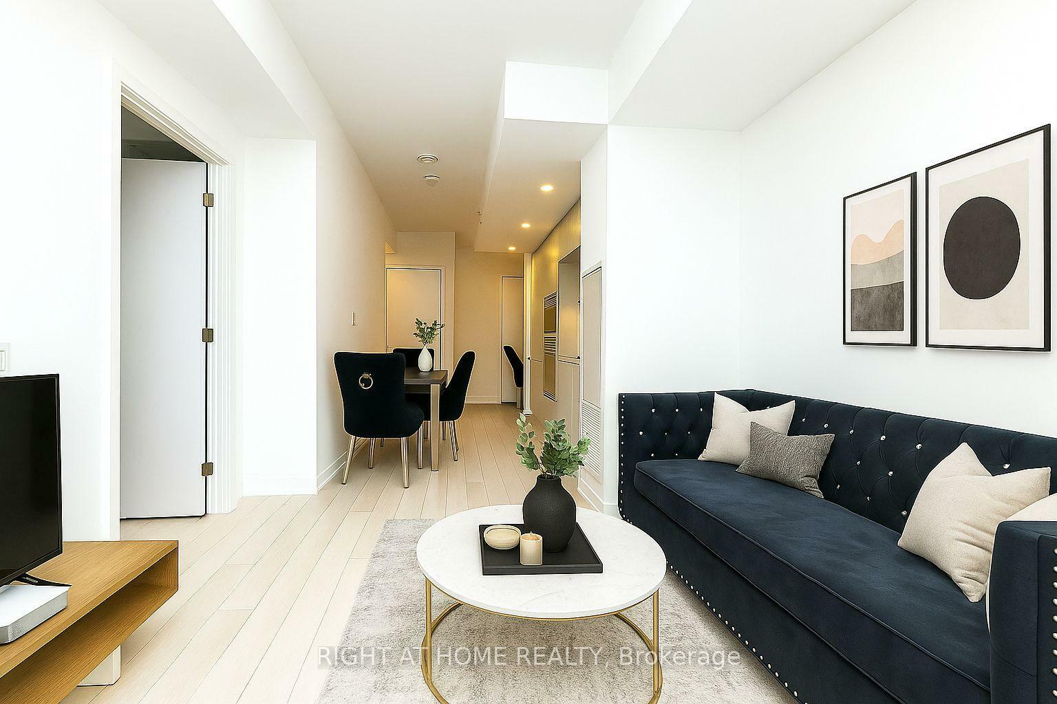Property Photo: 39 Roehampton Avenue 1301 ON M4P 0G1