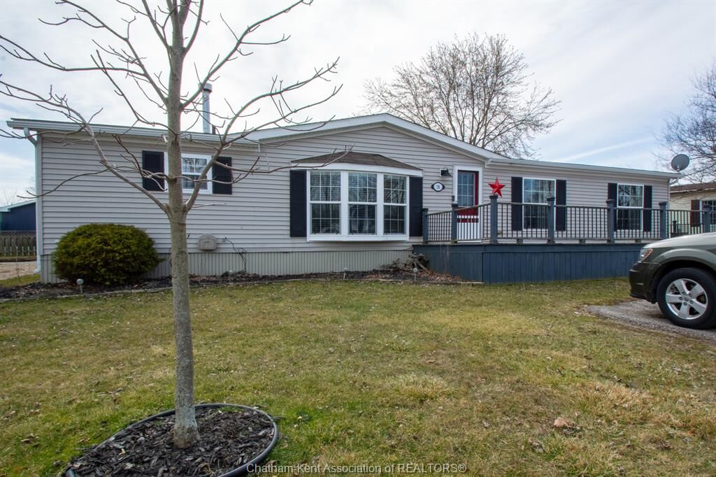 Property Photo: 58 Dunkirk Drive ON N7L 5H3