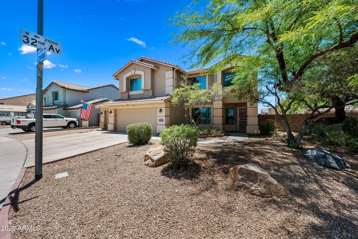 Property Photo: 3155 W Covey Lane AZ 85027