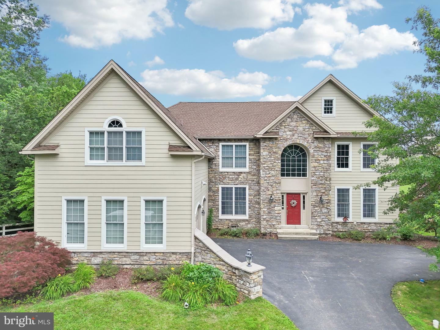 Property Photo: 121 Palsgrove Way PA 19425