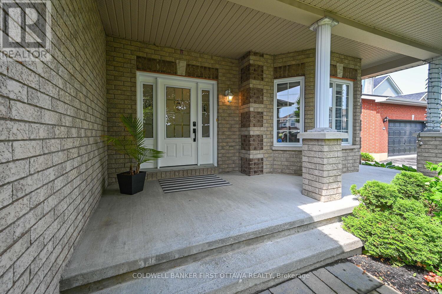 Property Photo:  105 Sirocco Crescent  ON K2S 2C9 