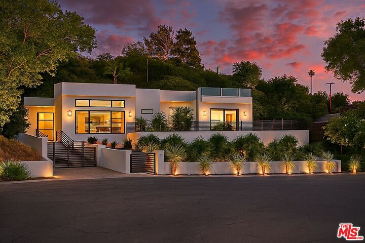 4637 Dunas Ln  Tarzana CA 91356 photo