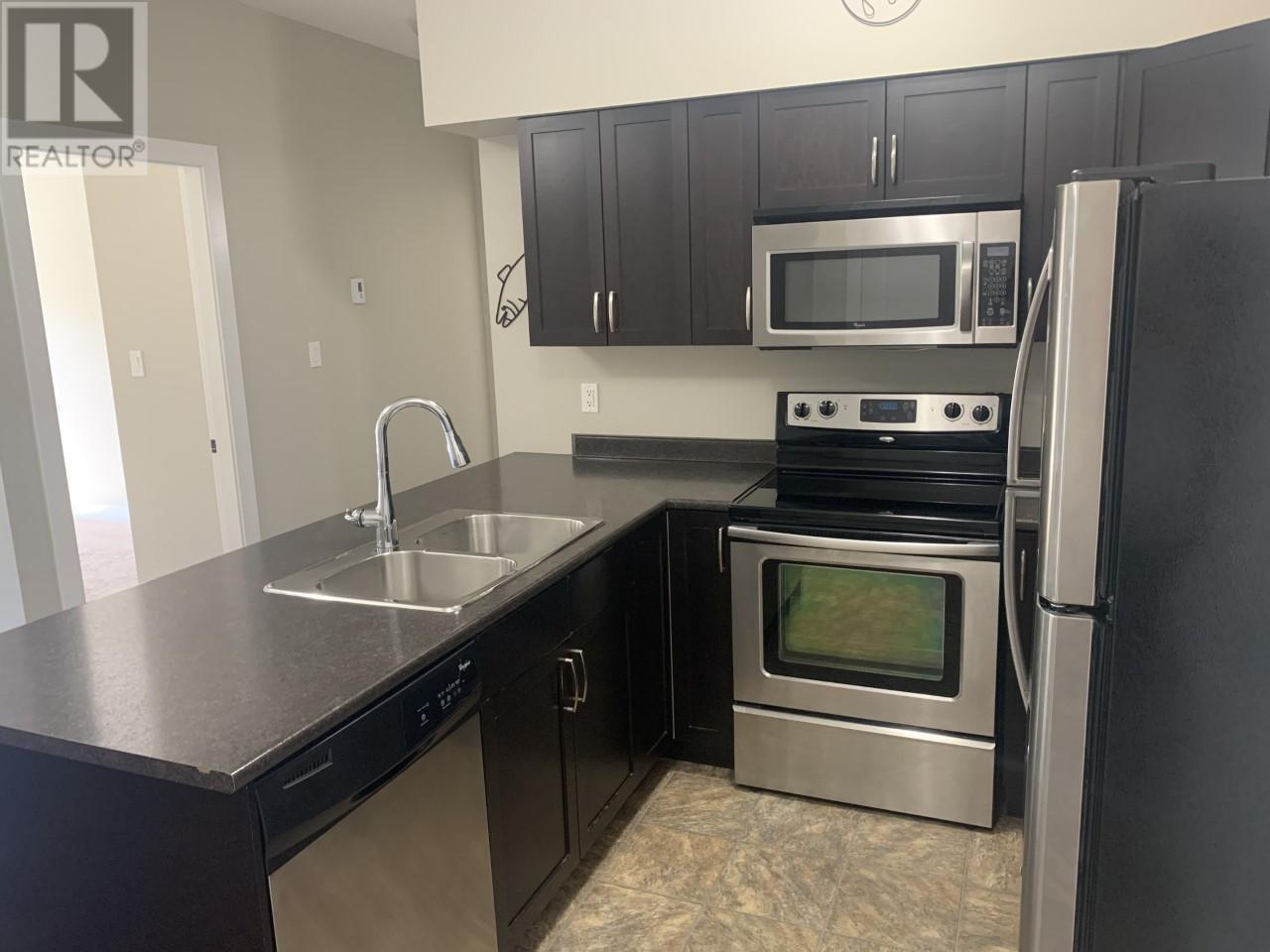 Property Photo: 5170 Dallas Drive 403 BC V2C 0C7