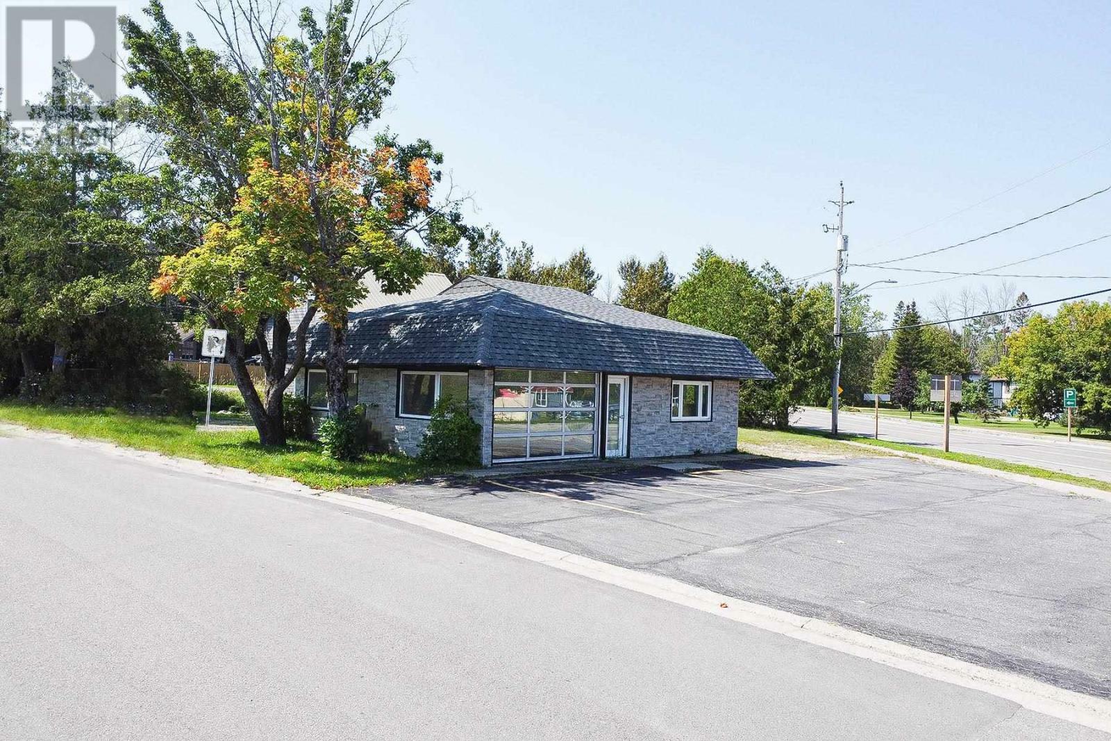Photo de la propriété: 1202 Gore St ON P0R 1J0