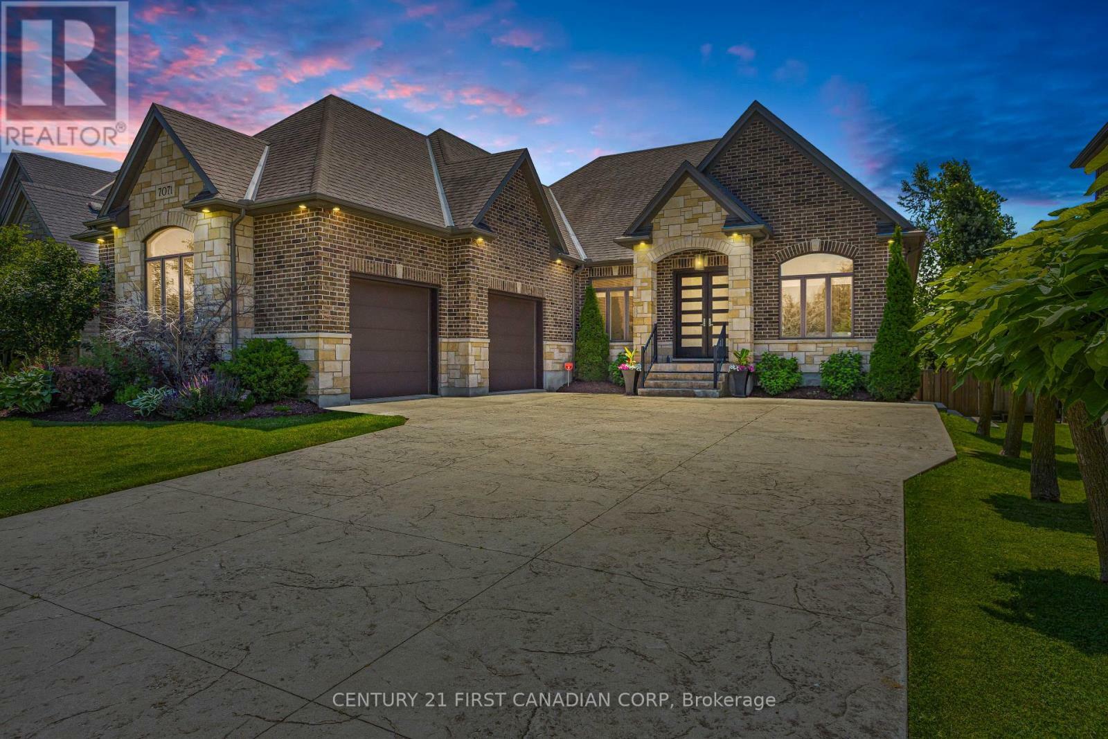 Property Photo: 7071 Clayton Walk ON N6P 0A1