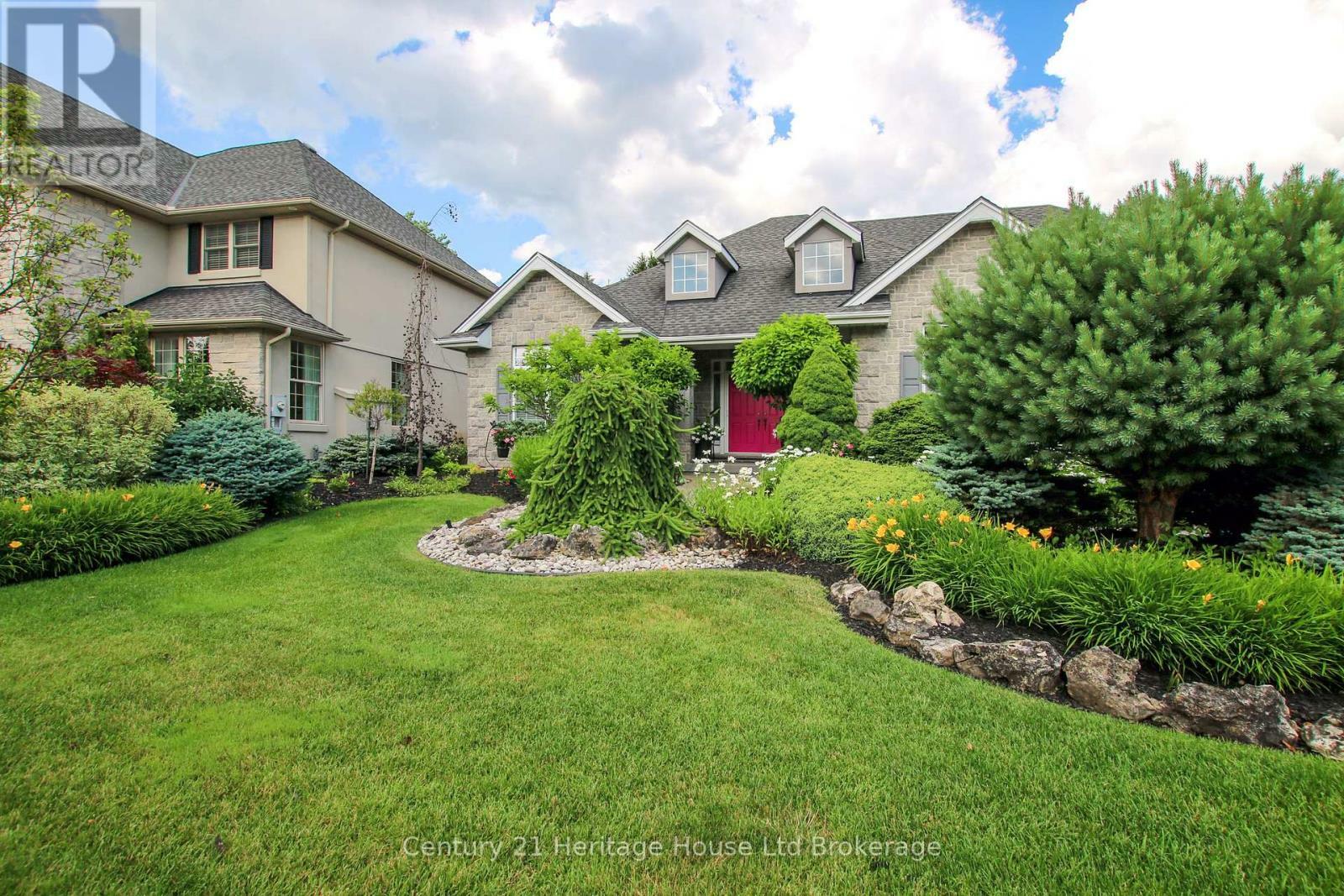 Property Photo: 596 Lakeview Drive ON N4T 0A5