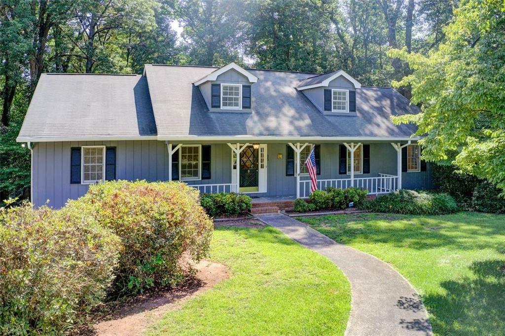 Property Photo: 682 Ridgeview Drive SW GA 30047