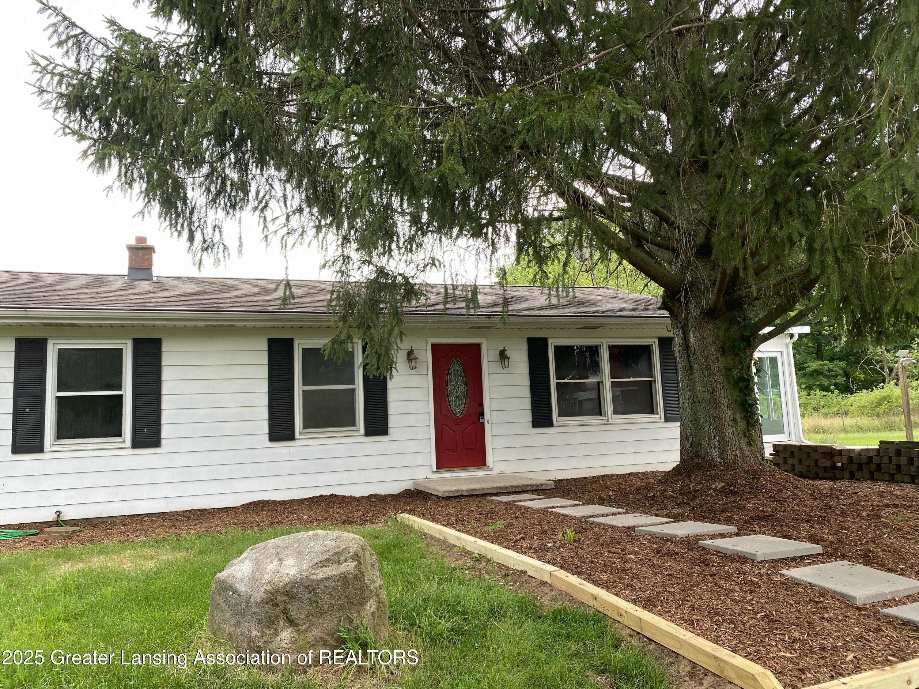 Property Photo: 3534 S Perkey Road MI 48813