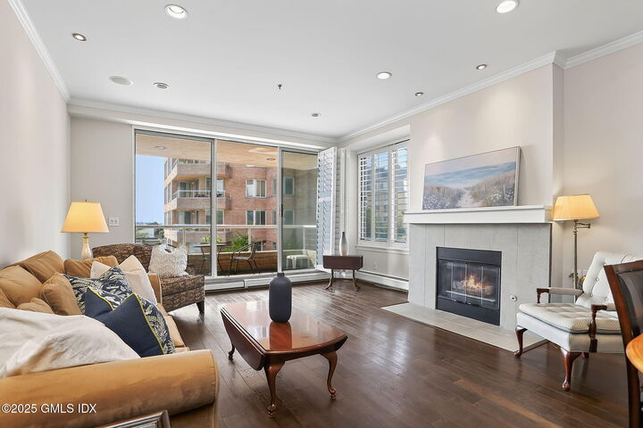 Property Photo: 88 Southfield Avenue 202 CT 06902