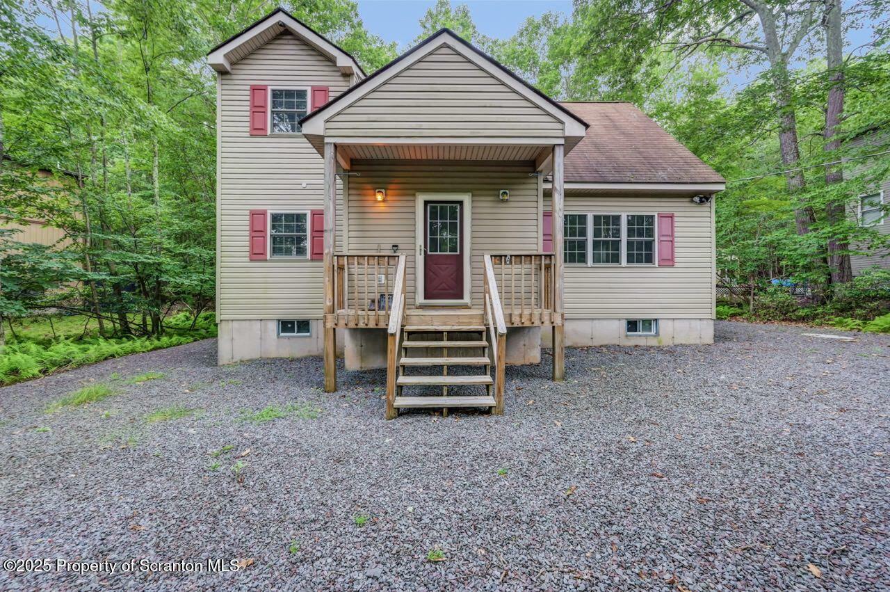 Property Photo: 116 Country Club Drive PA 18424