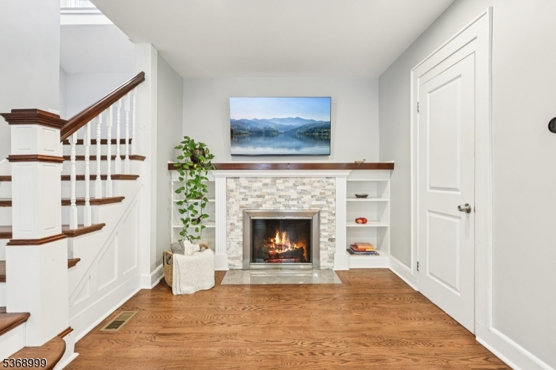 Property Photo: 22 Laurel Pl NJ 07023