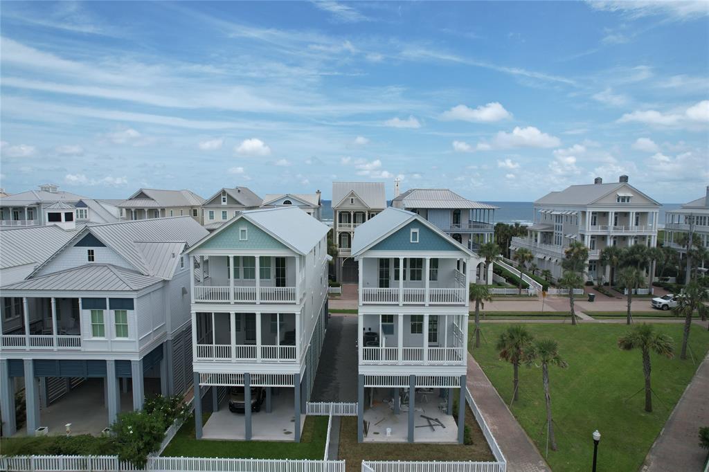 Property Photo: 2602 E Seaside Drive TX 77550