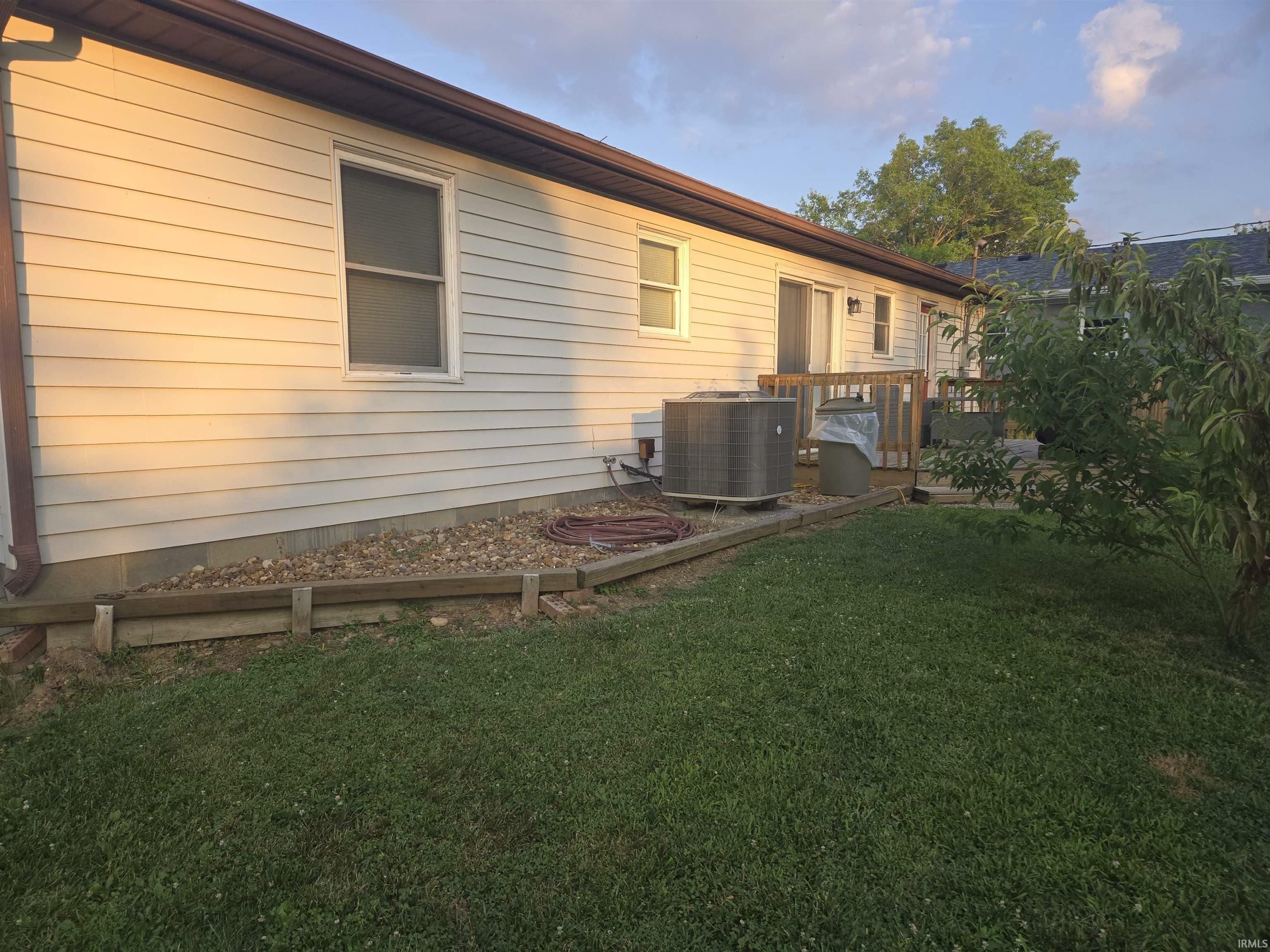 Property Photo: 1401 McElroy Street IN 47601