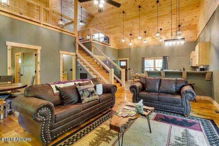 Property Photo: 2485 Waldens Creek Rd TN 37862