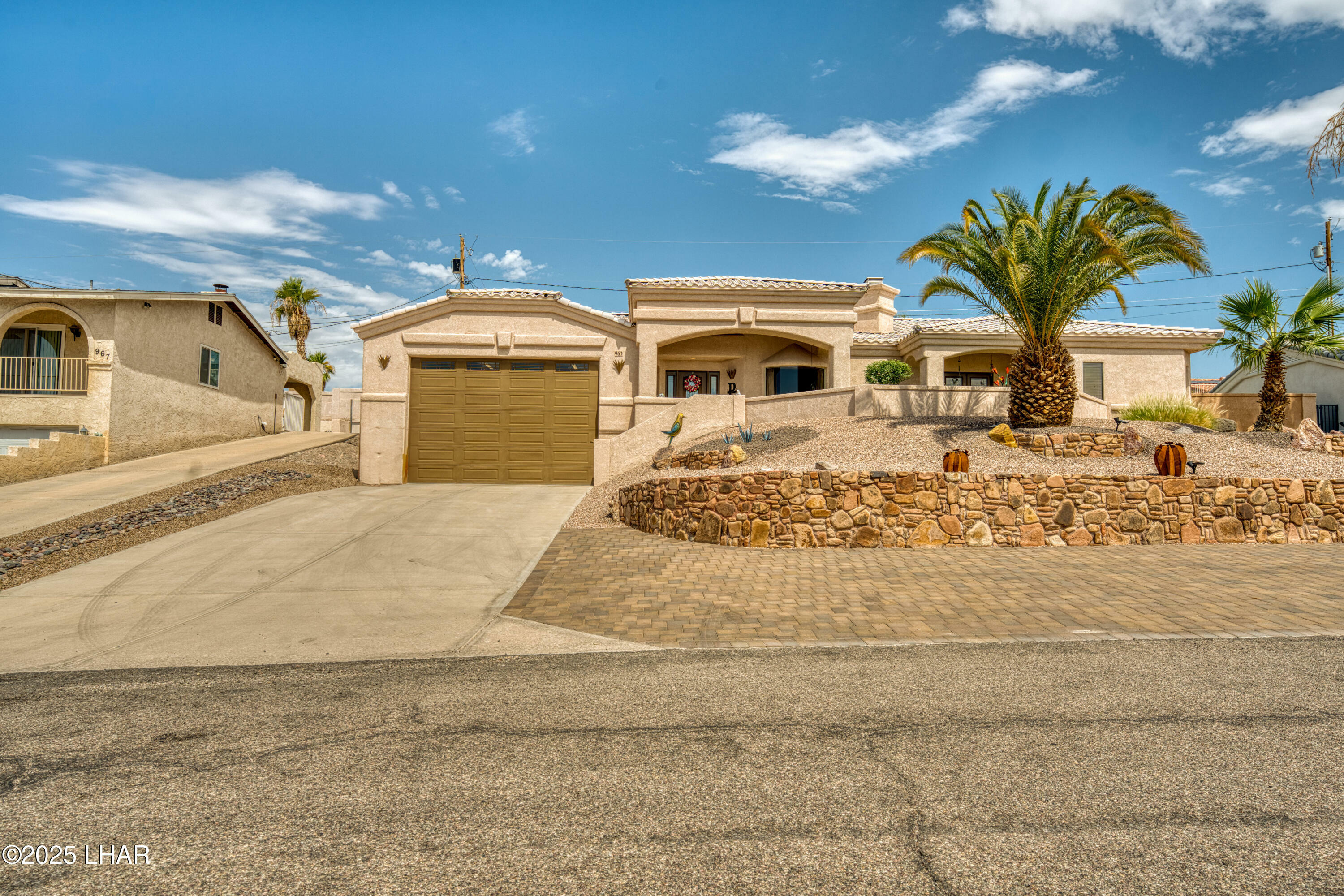 Property Photo: 961 Eager Dr AZ 86406