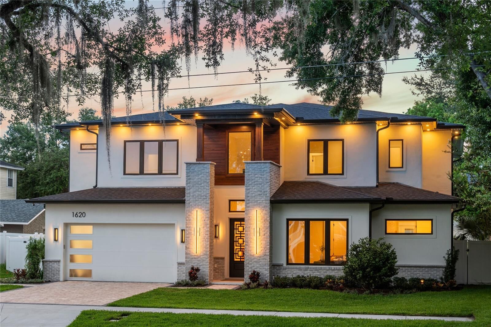 Property Photo: 1620 S Eola Drive FL 32806