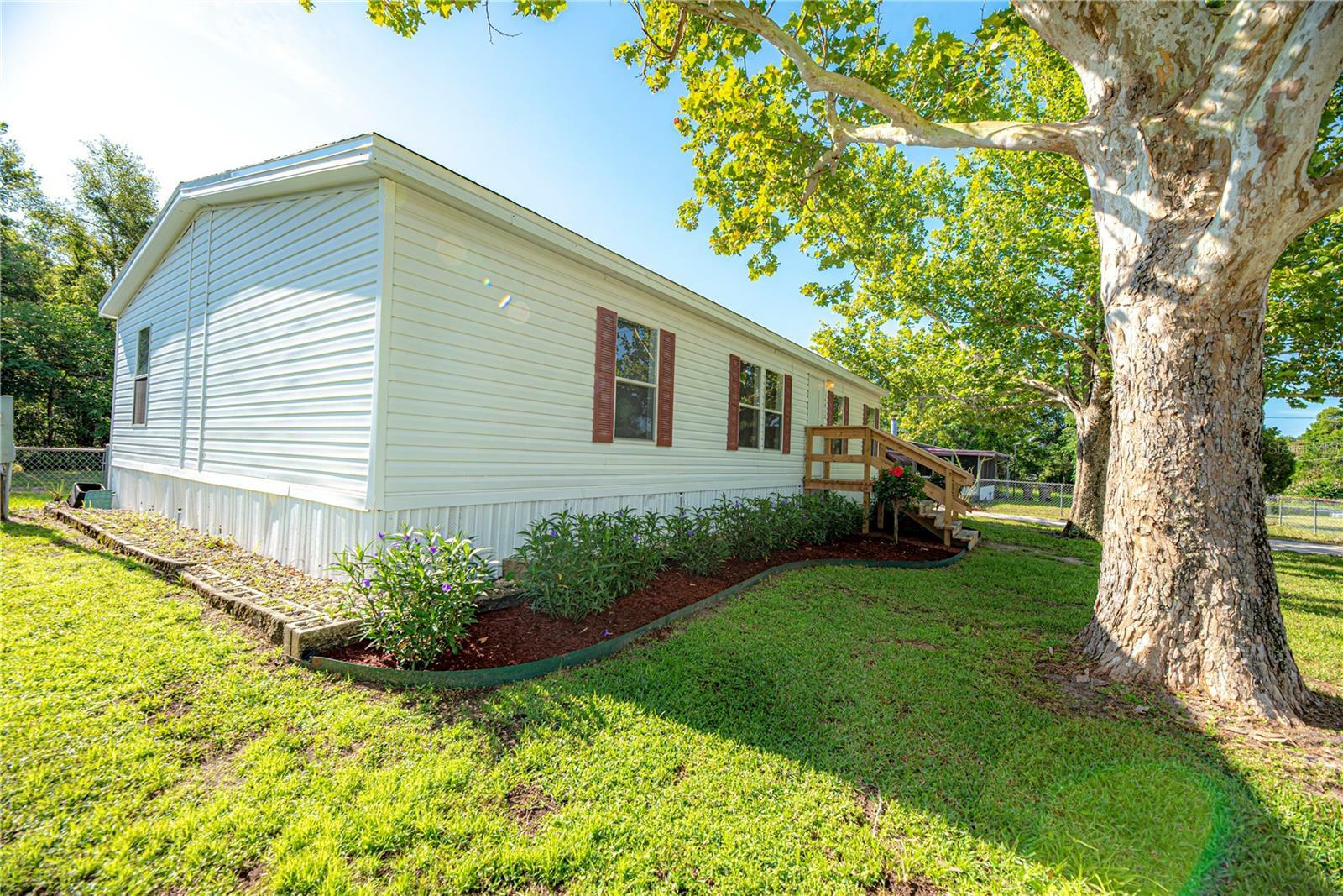 Property Photo: 36812 Skycrest Boulevard FL 34731