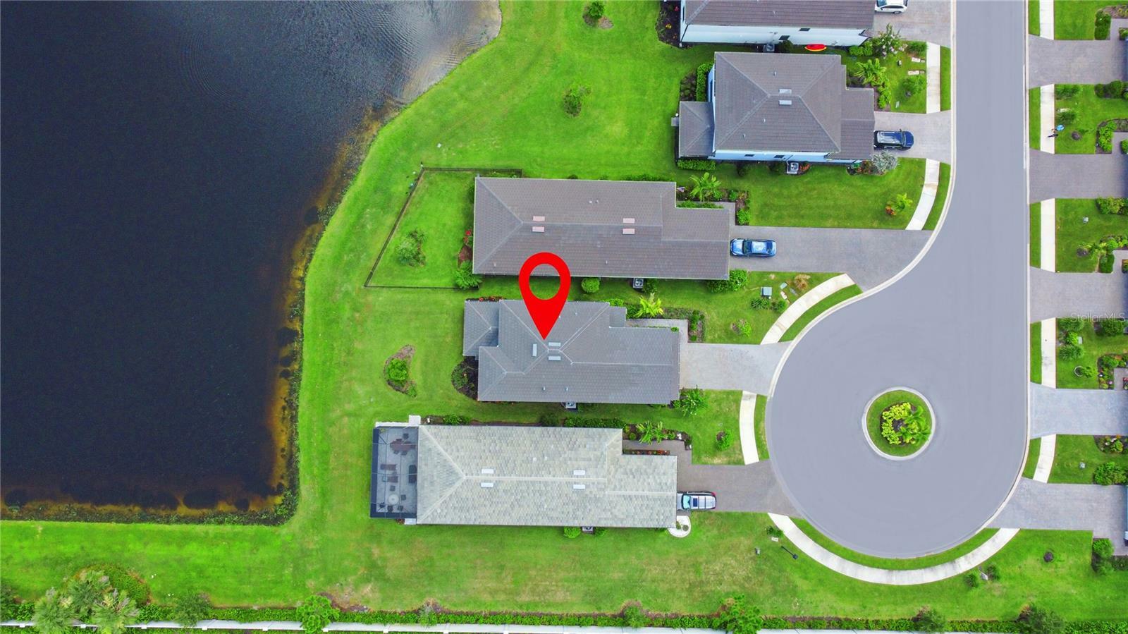 Property Photo: 6256 Baywood Court FL 34211