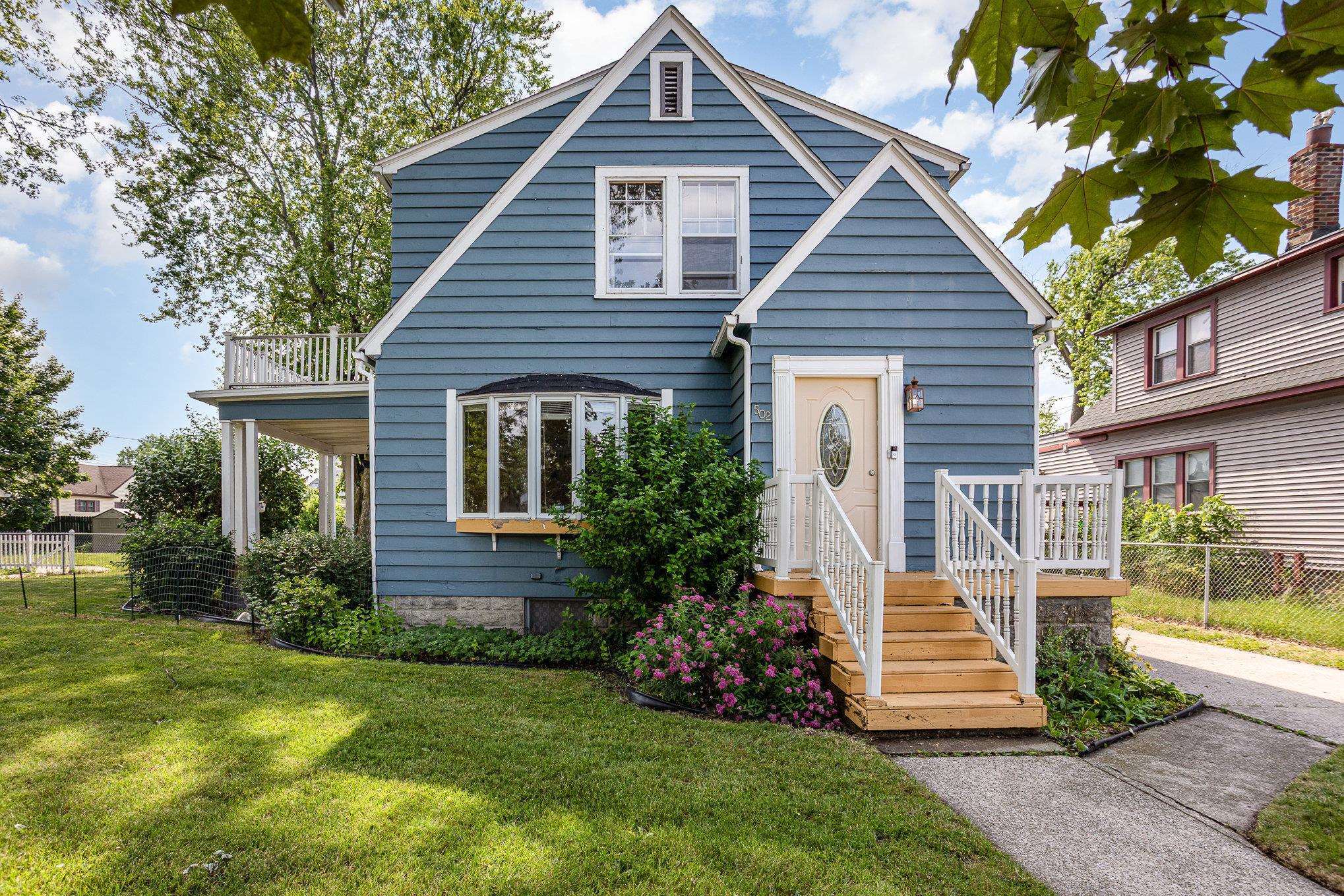 Property Photo: 502 S Barclay Street MI 48706