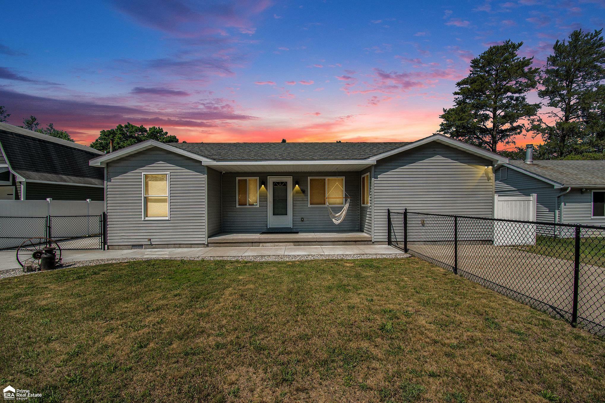 Property Photo: 2145 Mustang Street MI 48656-9619